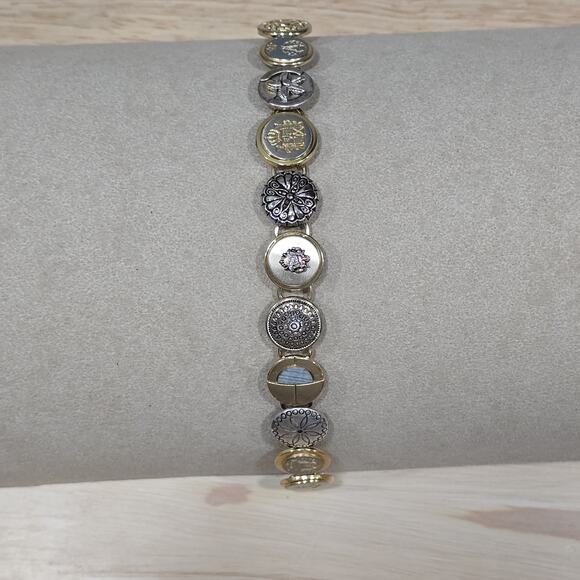 Nautical Treasures Metal Button Bracelet Gold Silver Tone Anchor Starfish Crest - Picture 1 of 16